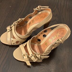 L.A.M.B. By Gwen Stefani Y2K Cutout Buckle Heeled Sandals | Beige | Size 6